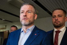 Prezident Peter Pellegrini a minister zdravotn&iacute;ctva Kamil &Scaron;a&scaron;ko. FOTO: TASR/Jakub Kotian