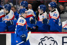 Slovensk&iacute; hokejisti do 20 rokov. FOTO: Reuters