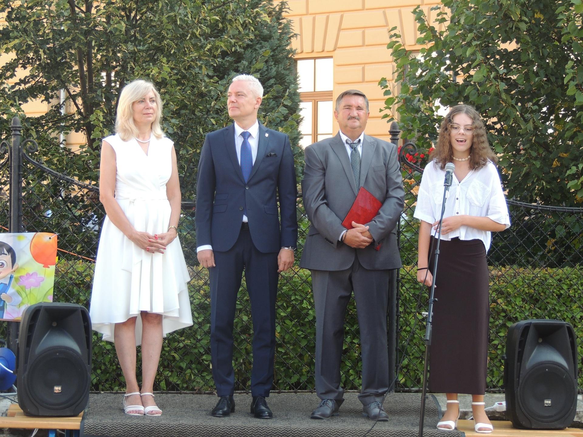 Riaditeľ z Kežmarku o novom systéme učenia: Väčšinu financií platia školy, materiály si učiteľky vyrábali samy