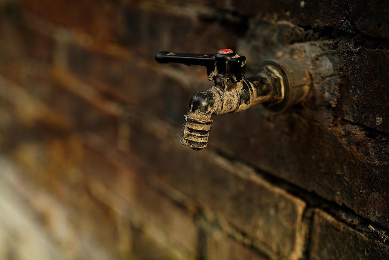 Ťažba bauxitu v Guinei prináša zisky svetu, no problémy miestnym farmárom