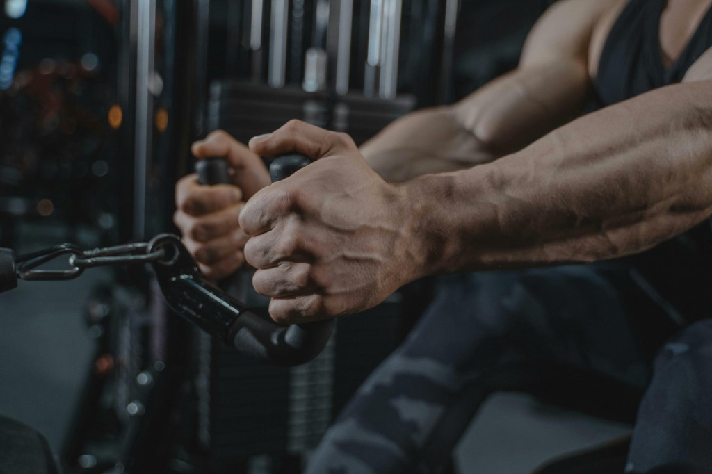 Nad&aacute;vky pri cvičen&iacute; pom&aacute;haj&uacute;.