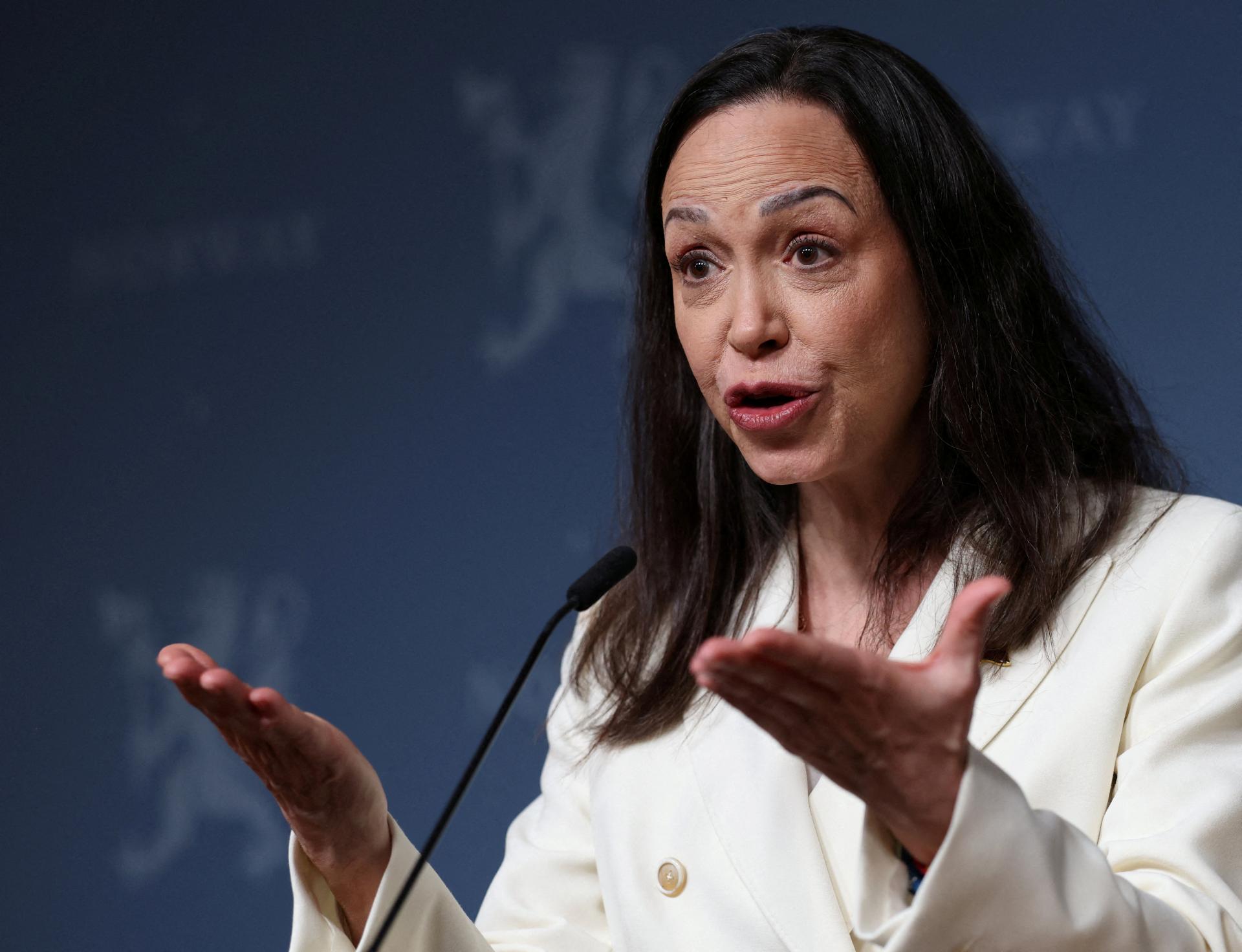 Sme pripravení prevziať moc, uviedla líderka venezuelskej opozície Machadová