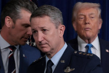 Americk&yacute; gener&aacute;l Dan Caine. FOTO: REUTERS