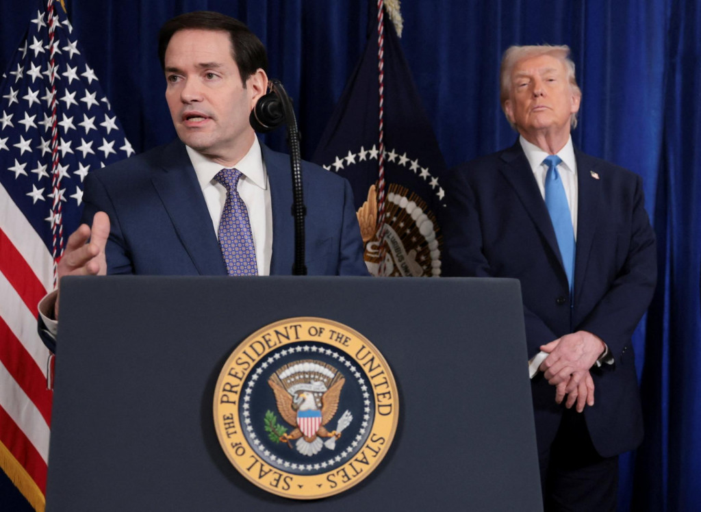&Scaron;&eacute;f americkej diplomacie Marco Rubio a americk&yacute; prezident Donald Trump. FOTO: REUTERS