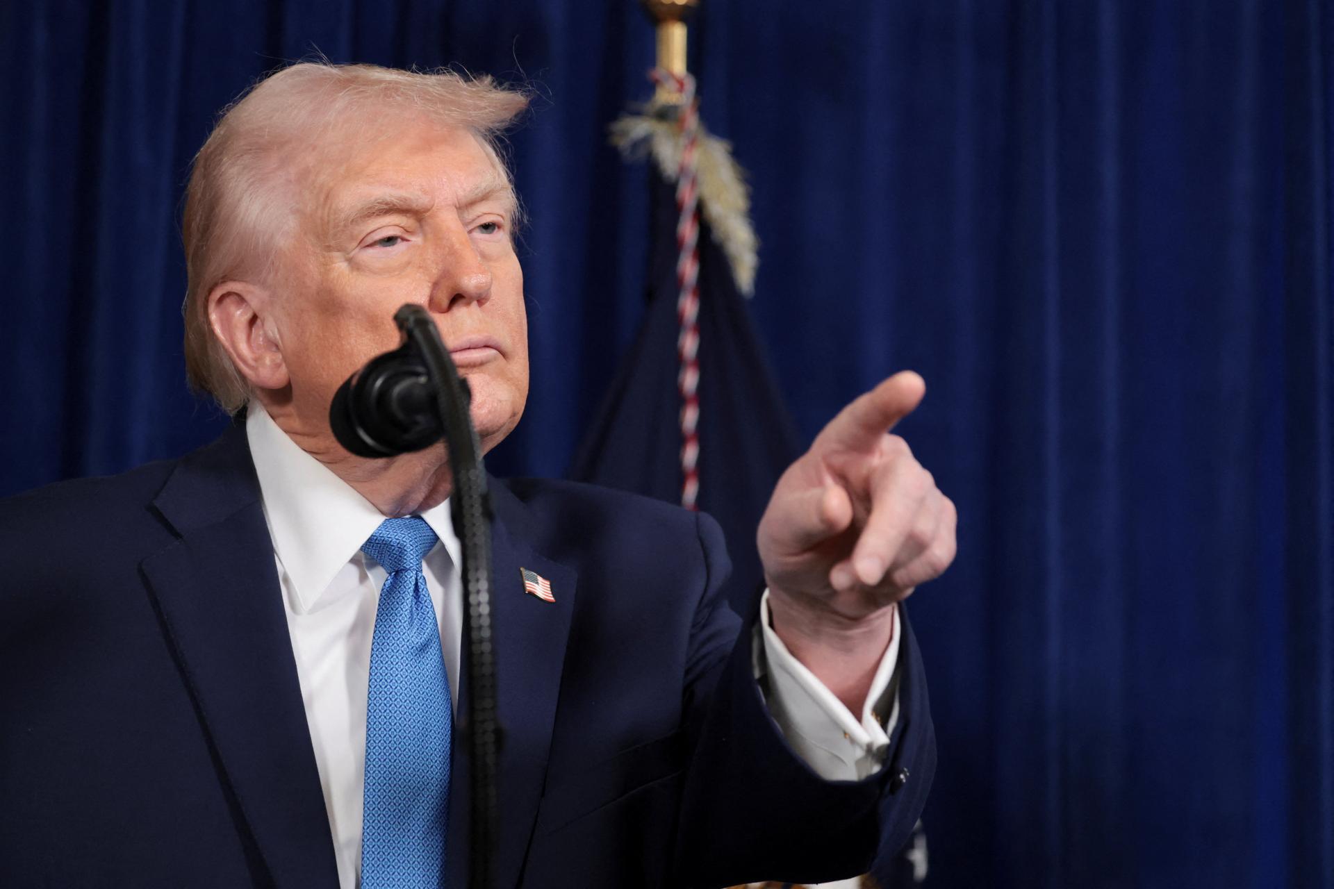 Bývalý Trumpov vyslanec: USA nedokážu riadiť Venezuelu