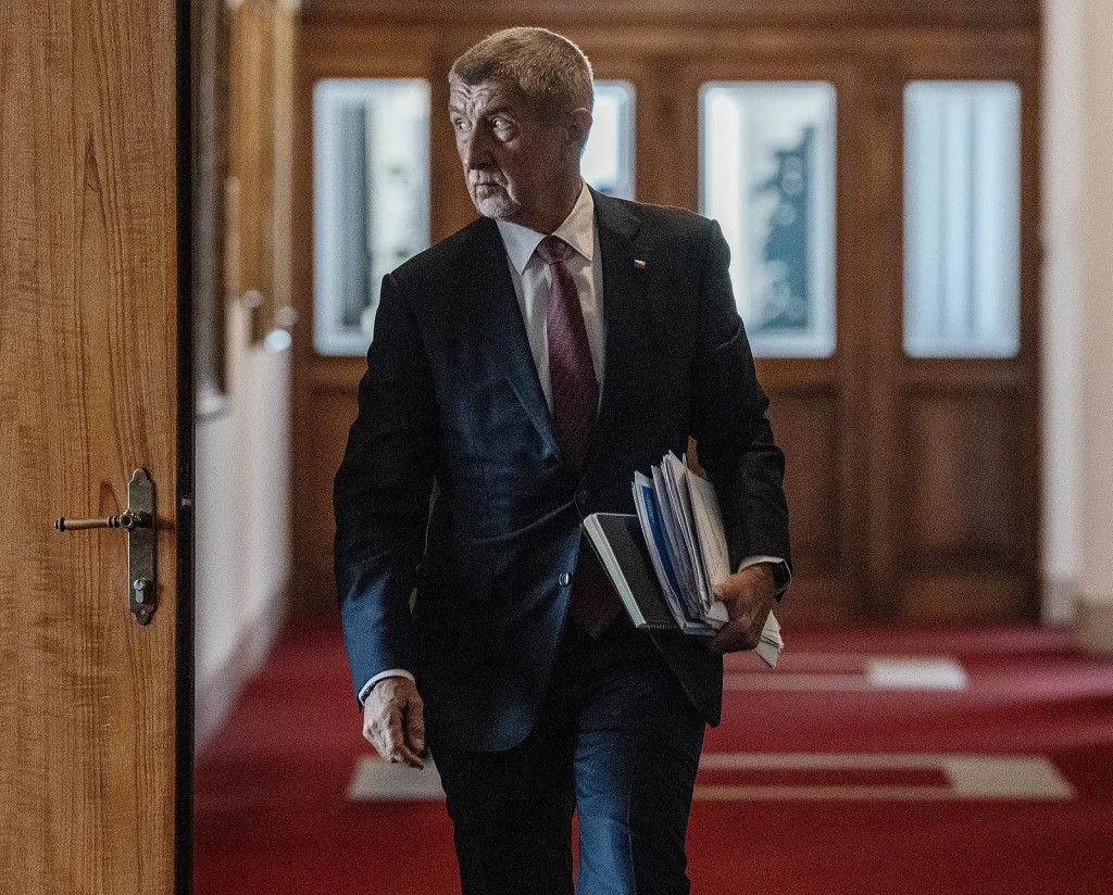 Česk&yacute; premi&eacute;r Andrej Babi&scaron; pred zasadnut&iacute;m vl&aacute;dy. FOTO: Mafra/Petr Topič