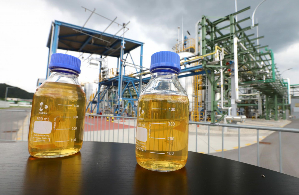 Predvlani v Slovenskej Ľupči spustili nov&uacute; v&yacute;robn&uacute; prev&aacute;dzku. FOTO: TASR/J. Kro&scaron;ľ&aacute;k