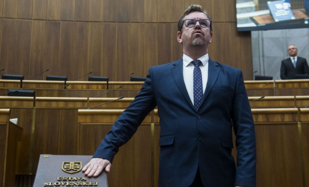 Odch&aacute;dzaj&uacute;ci poslanec KDH Martin &Scaron;milň&aacute;k. FOTO: TASR/Jakub Kotian