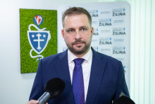 Minister zdravotn&iacute;ctva Kamil &Scaron;a&scaron;ko (Hlas-SD). FOTO: TASR/Daniel Stehl&iacute;k