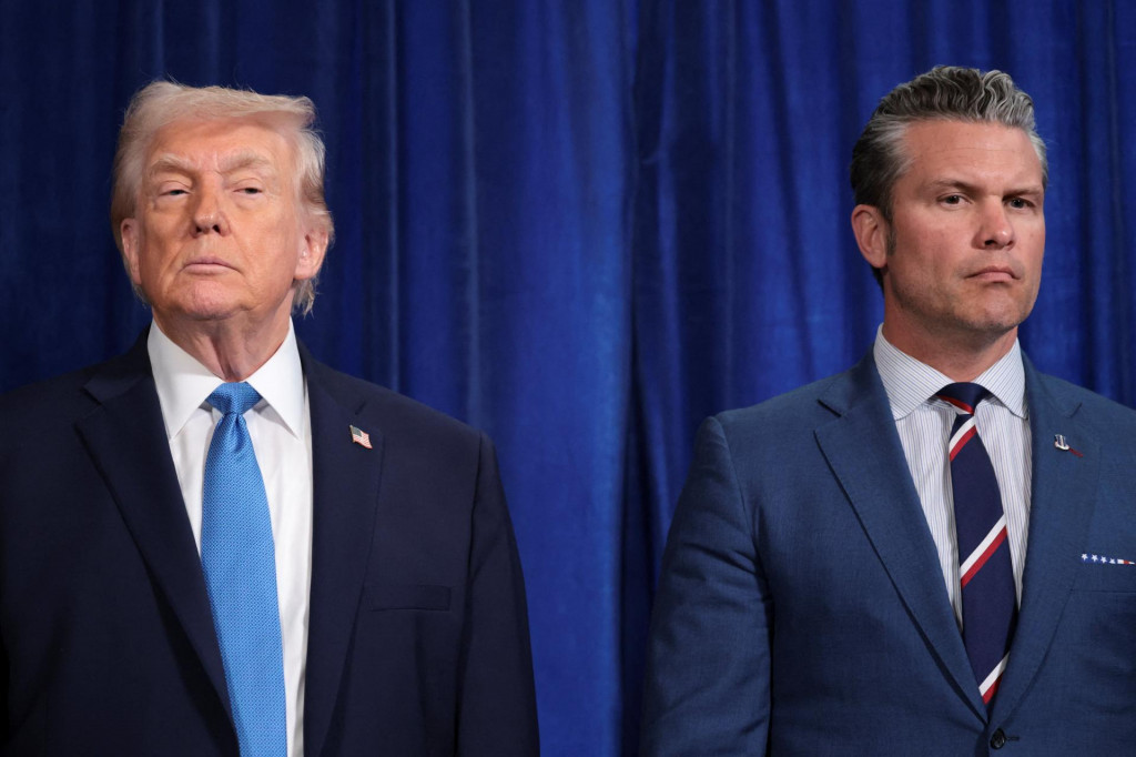 Americk&yacute; prezident Donald Trump a minister obrany USA Pete Hegseth. FOTO: Reuters