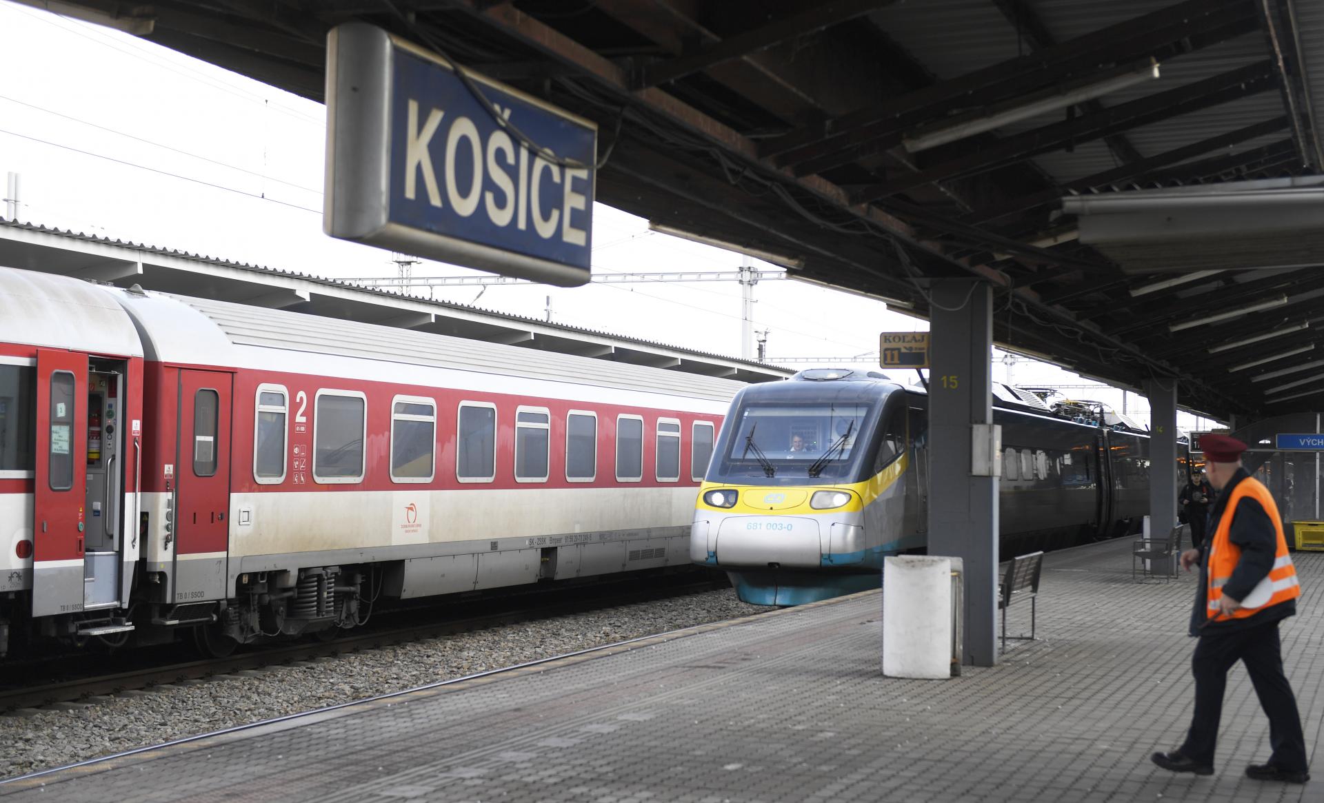 ZSSK eviduje pri Košiciach meškania vlakov v priemere aj sto minút