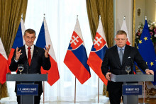 Pragmatickej&scaron;ia Babi&scaron;ova vl&aacute;da so Slovenskom op&auml;ť nach&aacute;dza spoločn&uacute; reč. FOTO: Reuters/Radovan Stoklasa