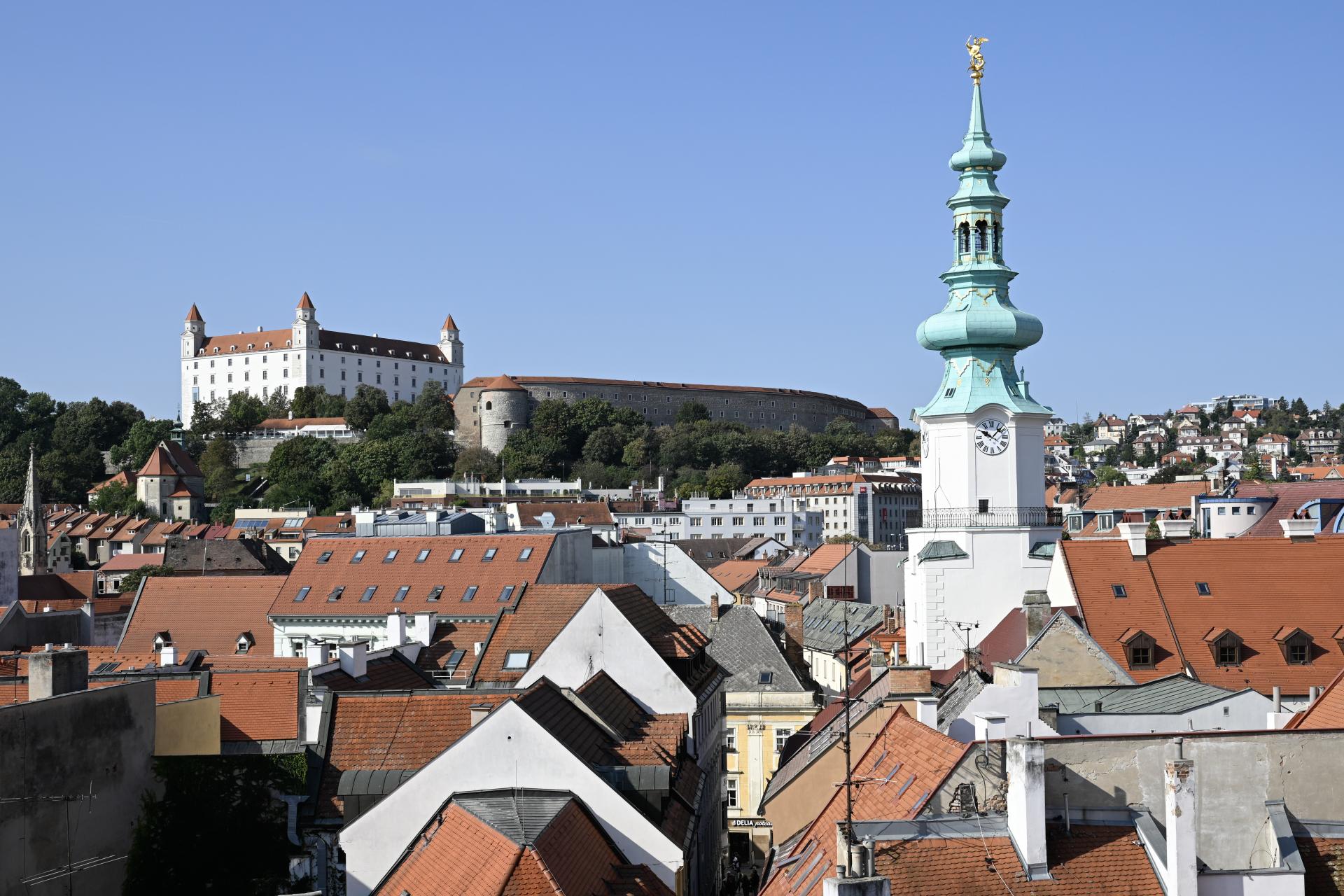 Bratislava predbehla desiatky európskych miest, Briti ju zaradili medzi najvyhľadávanejšie destinácie roka