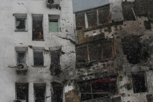 Zdevastovan&eacute; byty v Kyjeve. FOTO: REUTERS