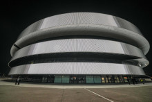 Exteri&eacute;r Ar&eacute;ny Santa Giulia, ktor&aacute; sa počas febru&aacute;rov&yacute;ch ZOH 2026 stane jedn&yacute;m z dej&iacute;sk hokejov&eacute;ho turnaja v Mil&aacute;ne (piatok 9. janu&aacute;ra 2026). FOTO: TASR/AP
