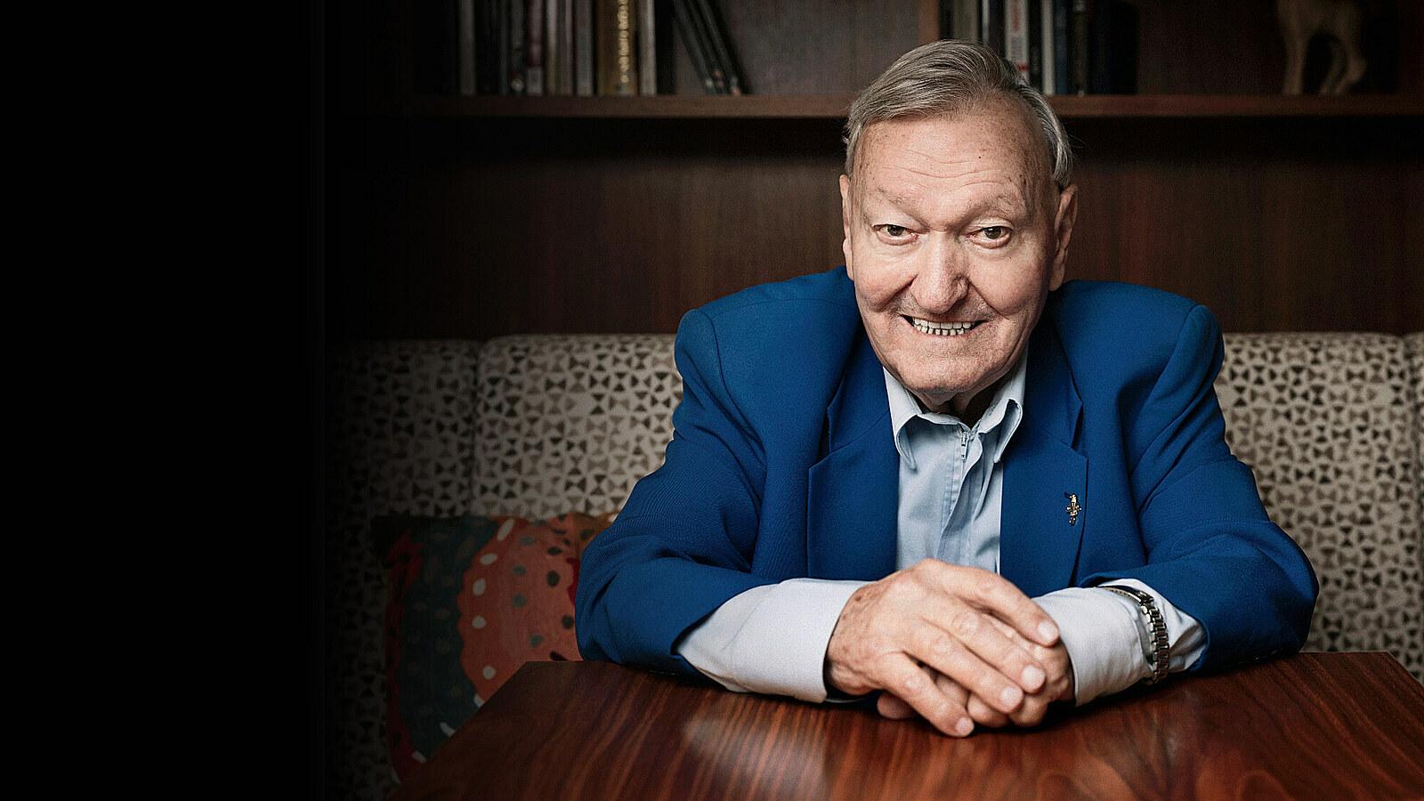 Zomrel spisovateľ a záhadológ Erich von Däniken, mal 90 rokov