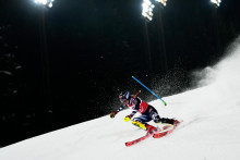 Američanka Mikaela Shiffrinov&aacute; počas 1. kola nočn&eacute;ho slalomu žien Svetov&eacute;ho poh&aacute;ra v alpskom lyžovan&iacute; v rak&uacute;skom Flachau. FOTO: TASR/AP