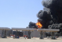 &Uacute;tok dronov R&yacute;chlych podporn&yacute;ch s&iacute;l v meste Port Sudan. FOTO: Reuters