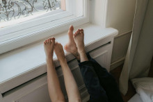 Podľa odpor&uacute;čan&iacute; je potrebn&eacute; mať v dom&aacute;cnosti vyk&uacute;ren&eacute; minim&aacute;lne na 18 stupňov Celzia.