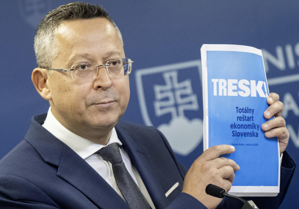 Na sn&iacute;mke minister financi&iacute; Ladislav Kamenick&yacute;.

FOTO: TASR/ M. Baumann