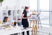 Počas kresby sa k slovu dost&aacute;va hlavne prav&aacute; hemisf&eacute;ra mozgu.