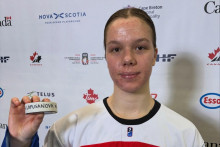 Nela Lopu&scaron;anov&aacute; s pukom, ktor&yacute;m dosiahla z&iacute;skanie rekordn&eacute;ho 33. bodu. FOTO: FB/Hockey Slovakia