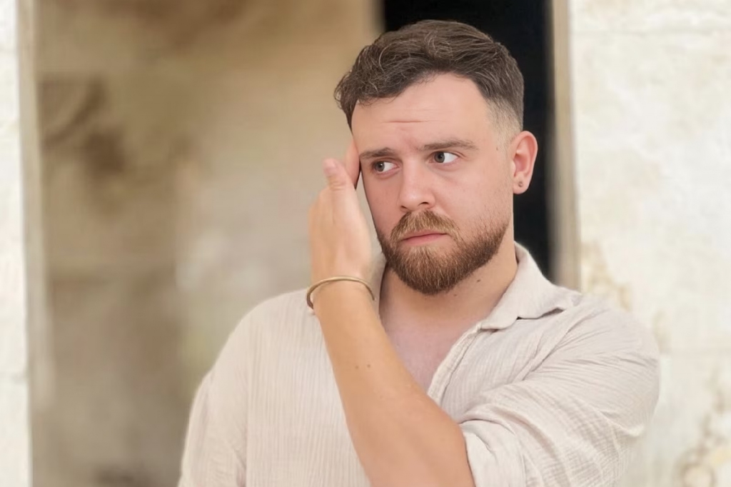 Dvadsať&scaron;esťročn&yacute; Ir&aacute;nec Erf&aacute;n Solt&aacute;n&iacute; na arch&iacute;vnej fotografii (nedatovan&eacute;). FOTO: X/@NoaMagid