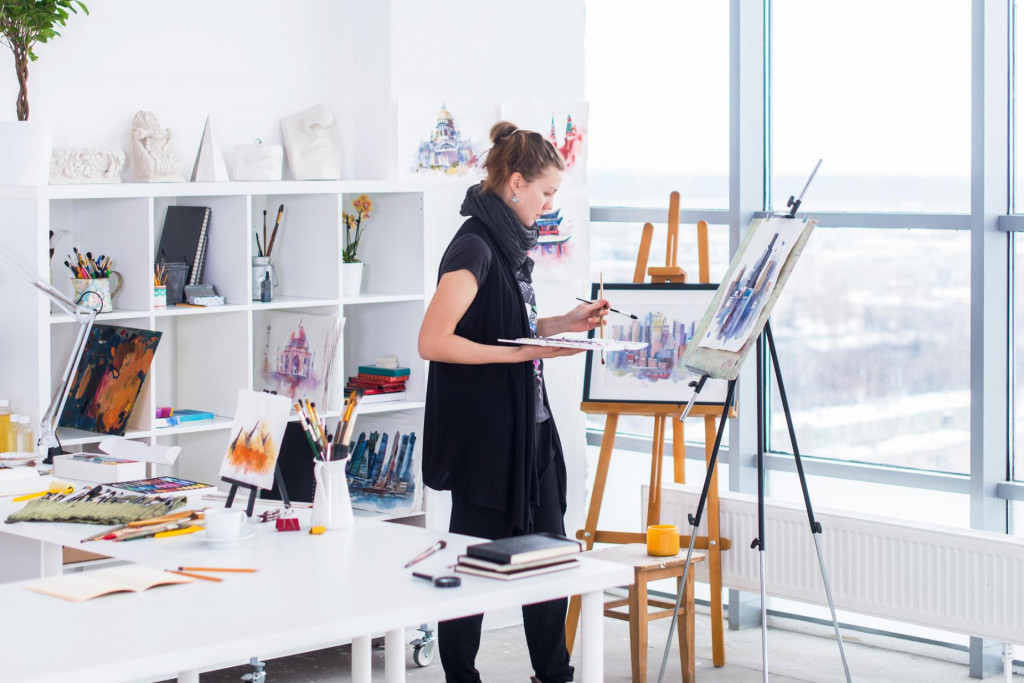 Počas kresby sa k slovu dost&aacute;va hlavne prav&aacute; hemisf&eacute;ra mozgu.