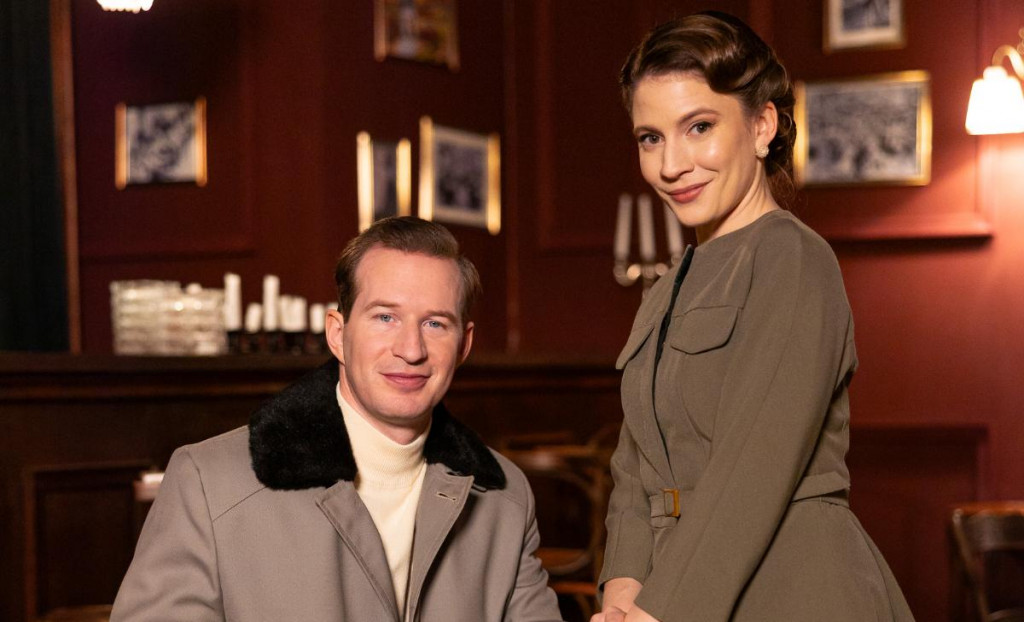 Nov&aacute; posila &uacute;spe&scaron;n&eacute;ho seri&aacute;lu Dunaj, k va&scaron;im služb&aacute;m - herec Roman Pol&aacute;čik.