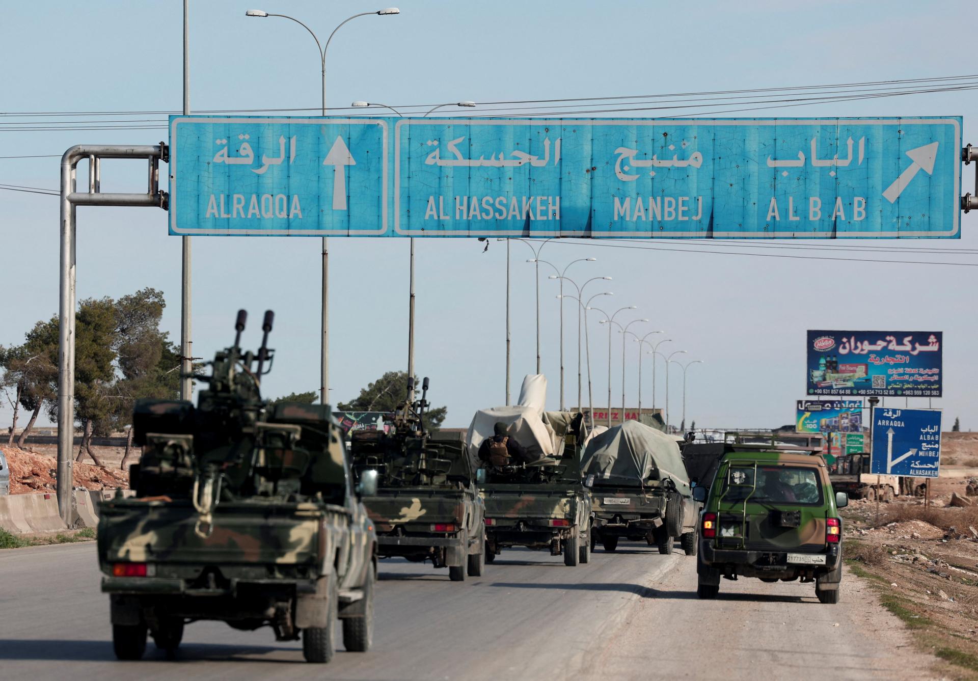 Sýrske prokurdské sily SDF oznámili odchod z východného Halabu, stiahnu sa k Eufratu