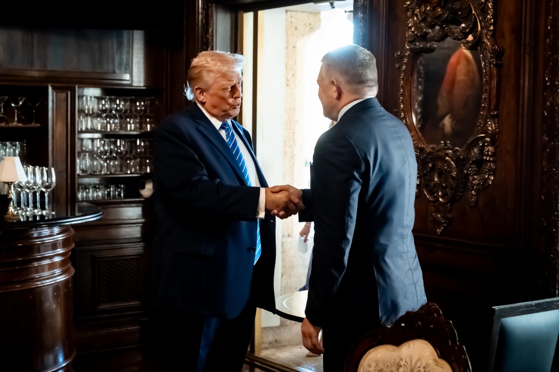 Trump vie, že nie sme bruselskí papagáji, vyhlásil Fico. Premiér informoval, o čom rokoval s prezidentom USA