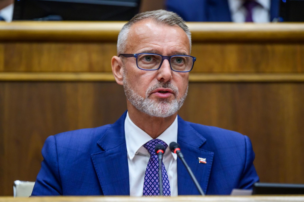 Predseda N&aacute;rodnej rady Richard Ra&scaron;i. FOTO: TASR/Jaroslav Nov&aacute;k