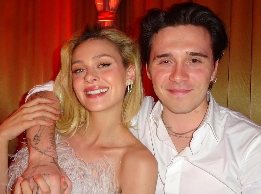 Priezvisko manželky si vzal aj Brooklyn Beckham.