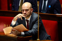 &bdquo;Hrozba clami sa použ&iacute;va ako vydieranie s cieľom dosiahnuť neopr&aacute;vnen&eacute; &uacute;stupky,&ldquo; vyhl&aacute;sil v parlamente Barrot a dodal, že Eur&oacute;pska komisia m&aacute; &bdquo;veľmi siln&eacute; n&aacute;stroje&ldquo;, aby mohla reagovať na Trumpove hrozby. FOTO: REUTERS
