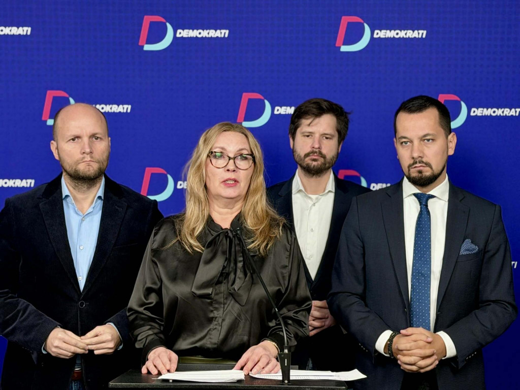 Jaroslav Naď, Zuzana &Scaron;ubov&aacute;, Michal Kiča a Juraj &Scaron;eliga. FOTO: HN/&Aacute;kos Cs&eacute;plő