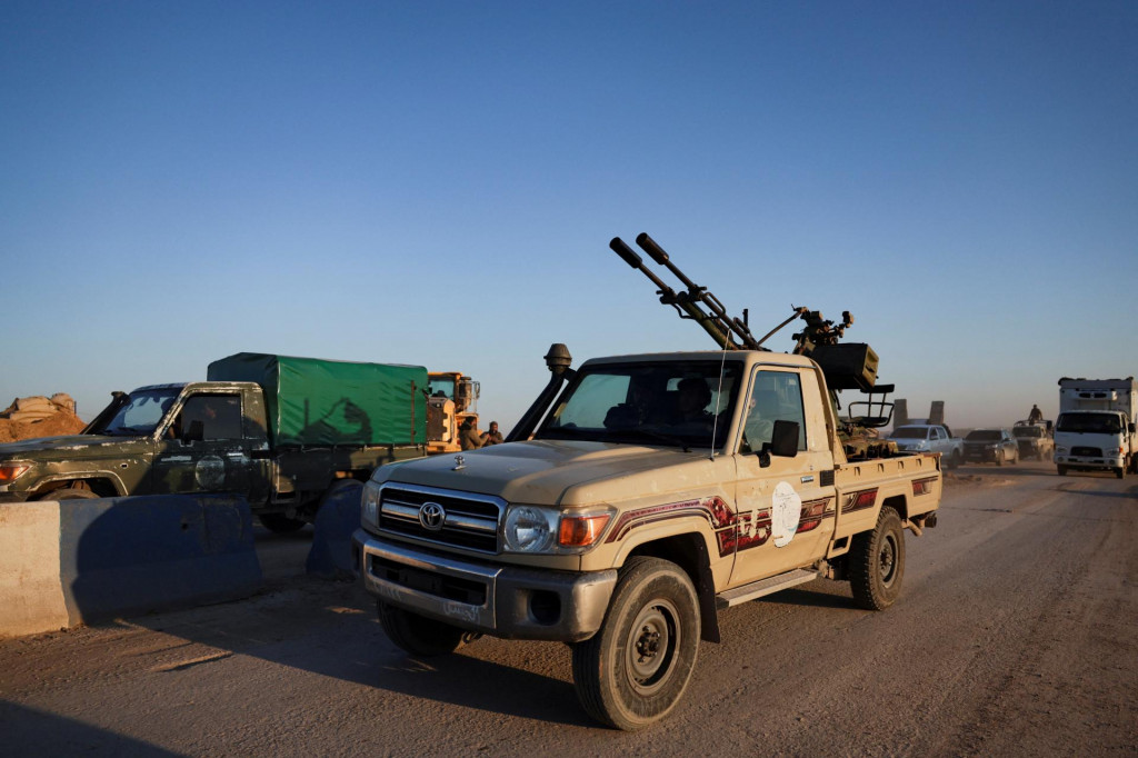 &Uacute;rad vo vyhl&aacute;sen&iacute; uviedol, že &bdquo;s&yacute;rska vl&aacute;da a SDF dosiahli spoločn&uacute; dohodu o viacer&yacute;ch ot&aacute;zkach t&yacute;kaj&uacute;cich sa bud&uacute;cnosti provincie Hasaka&ldquo;. FOTO: REUTERS