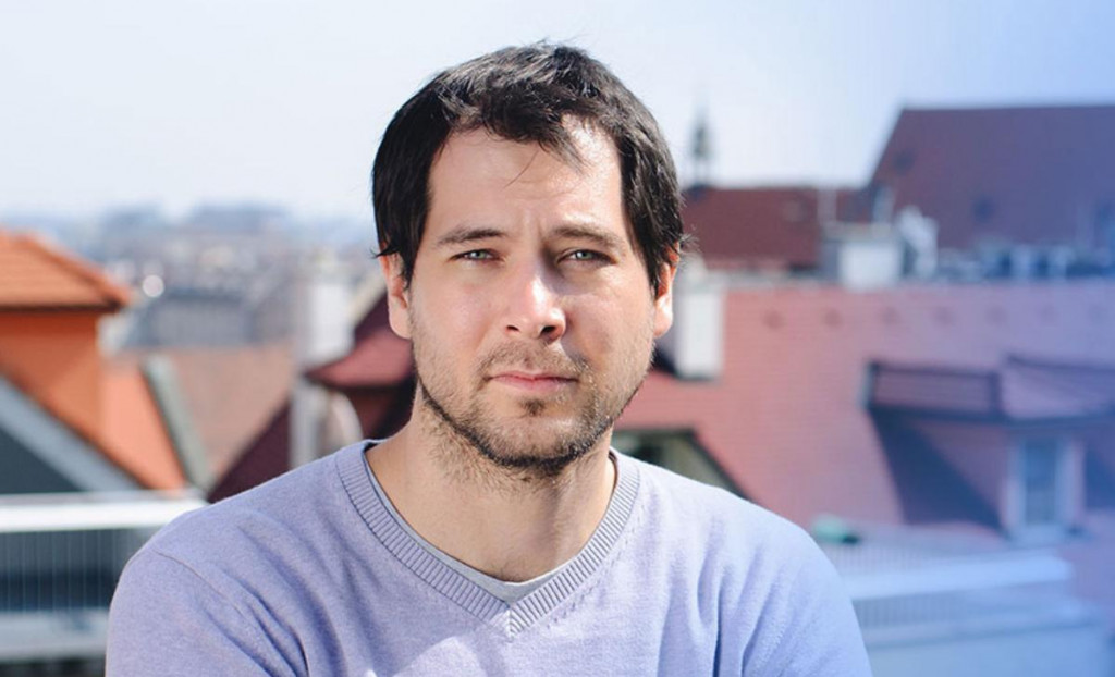 Ľubom&iacute;r Lajo&scaron;