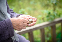 Na rodičovsk&uacute; asign&aacute;ciu m&aacute; n&aacute;rok každ&yacute; poberateľ d&ocirc;chodku. FOTO: Dreamstime