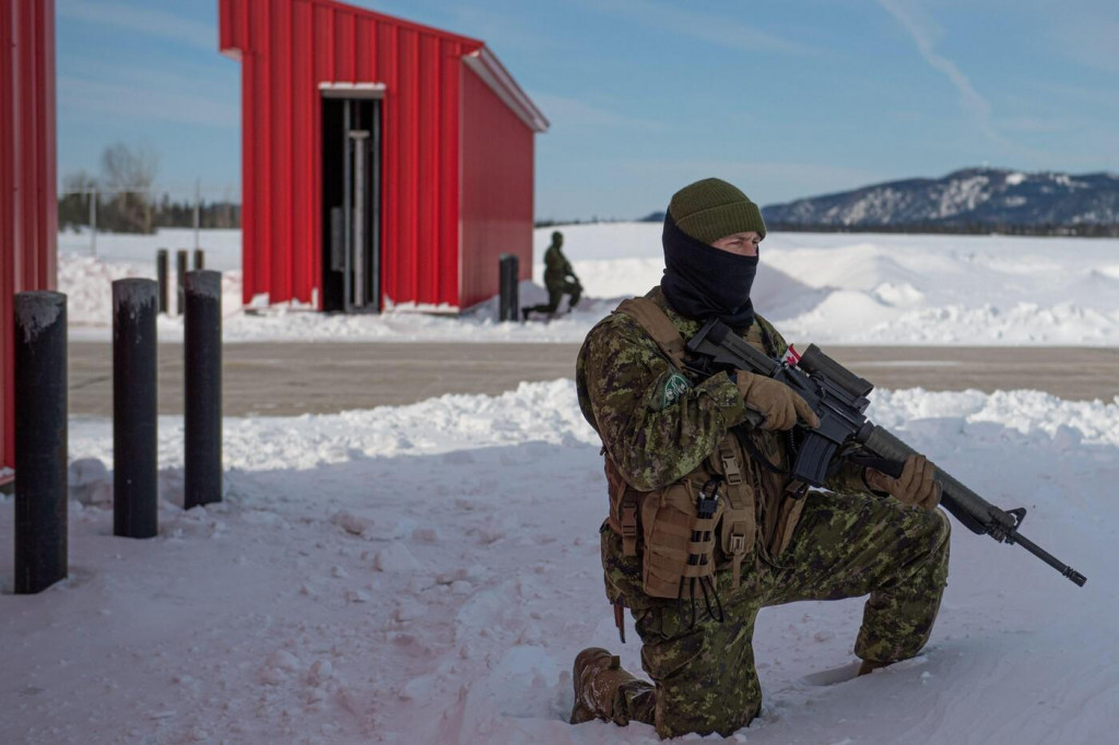 Kanadsk&aacute; arm&aacute;da by sa v pr&iacute;pade konfliktu s USA uch&yacute;lila k asymetrick&eacute;mu sp&ocirc;sobu boju. FOTO: Profimedia