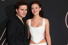 Brooklyn Beckham a Nicola Peltz. P&aacute;r sa oženil v apr&iacute;li 2022.