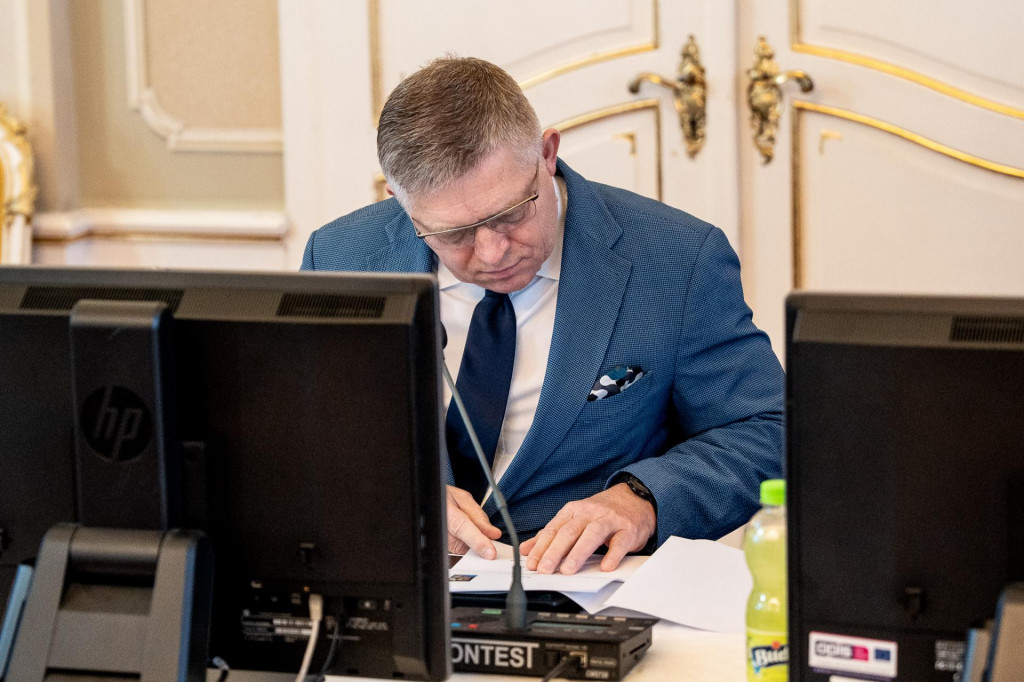 Vl&aacute;dna koal&iacute;cia potrebuje prijať ďal&scaron;ie &uacute;sporn&eacute; opatrenia na ozdravenie &scaron;t&aacute;tnej kasy.  FOTO: &Uacute;rad vl&aacute;dy