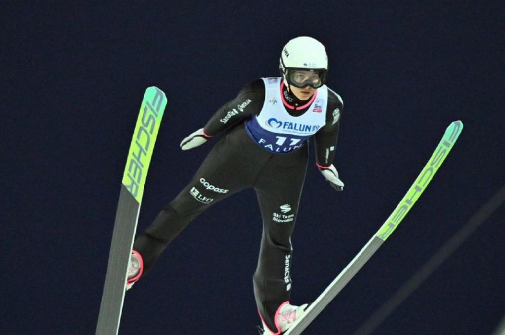Slovensk&aacute; skokanka na lyžiach Kira M&aacute;ria Kapust&iacute;kov&aacute;. FOTO: TASR/AP