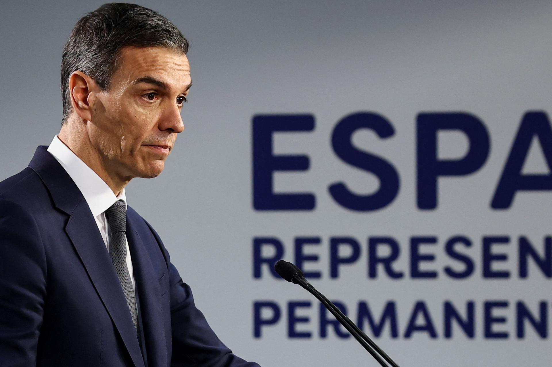 &Scaron;panielsko sa nepripoj&iacute; k Trumpovej Rade mieru, uviedol premi&eacute;r S&aacute;nchez