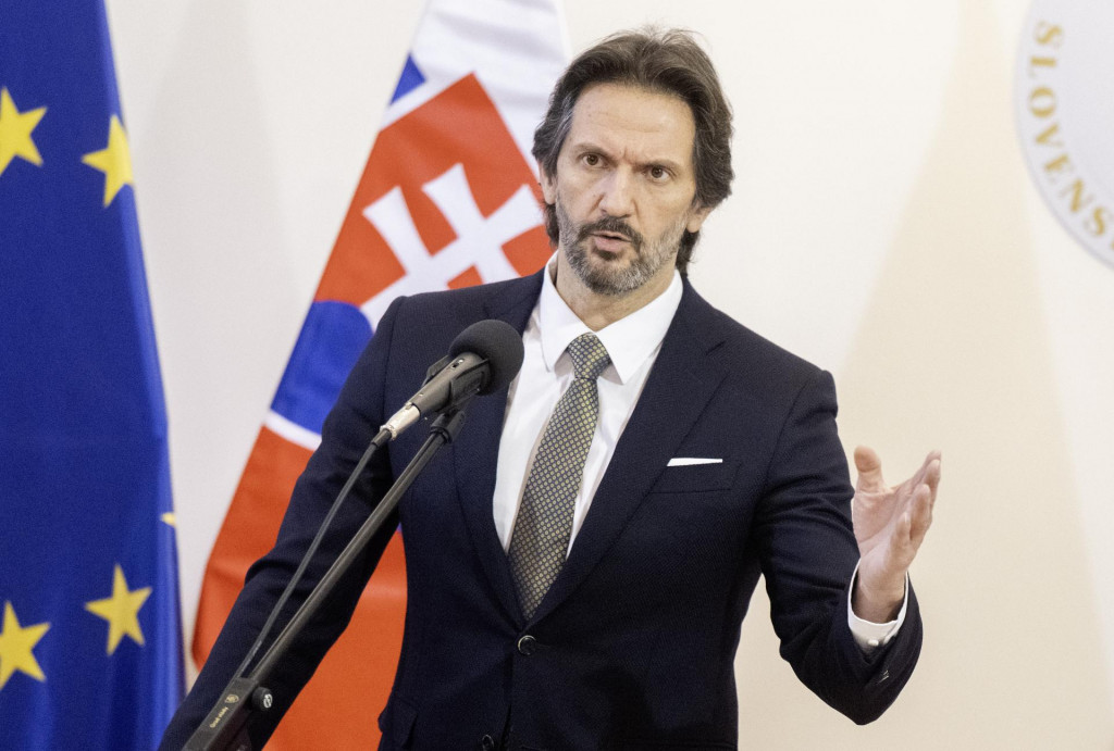 Minister obrany Robert Kaliň&aacute;k (Smer-SD). FOTO: TASR/Martin Baumann