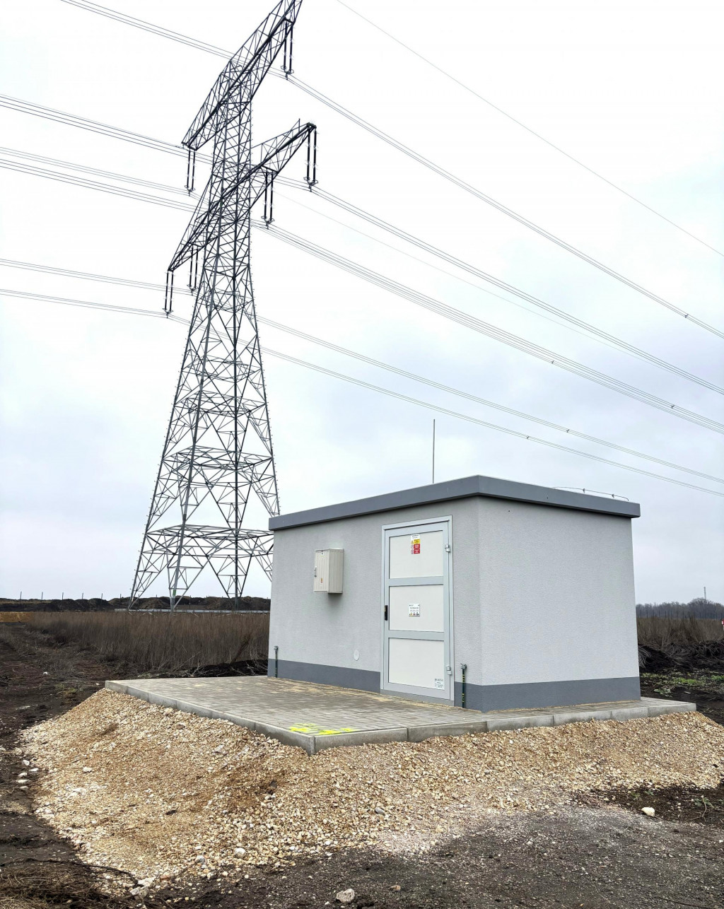 Stavba E2 v &Scaron;urany Industrial Park. FOTO: MH Invest