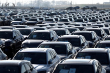 Hlavn&yacute;m trendom bol pokračuj&uacute;ci n&aacute;rast trhov&eacute;ho podielu elektromobilov, ktor&yacute; vlani dosiahol 61,3 percenta. FOTO: Reuters