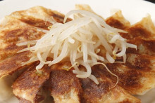 Japonsk&aacute; hamamatsu gyoza. FOTO: TasteAtlas