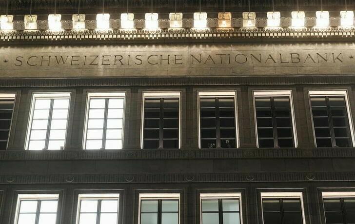 Frank op&auml;ť žiari. Keď sa svet trasie, investori vedia, kam ujsť