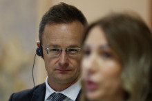 Maďarsk&yacute; minister zahraničn&yacute;ch vec&iacute; P&eacute;ter Szijj&aacute;rt&oacute;. FOTO: REUTERS
