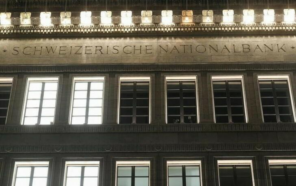Centr&aacute;la &Scaron;vajčiarskej n&aacute;rodnej banky v Z&uuml;richu. FOTO: REUTERS